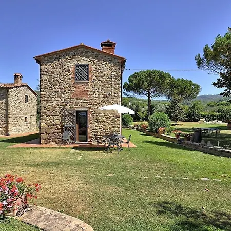 Vernazzano Basso Sleeps 6 T241021 * Tuoro sul Trasimeno